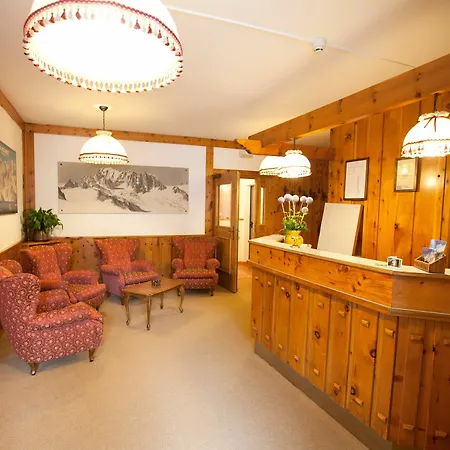 Vallee Blanche Hotel