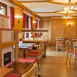 Vallée Blanche Hotel 3*