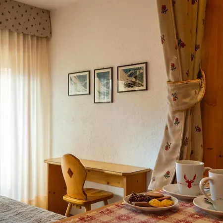 Vallee Blanche 3* Курмайор