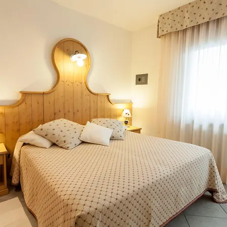 Готель Vallee Blanche Курмайор