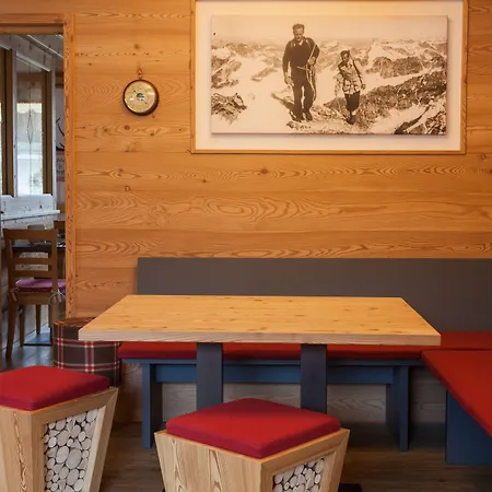 Vallee Blanche 3* Курмайор