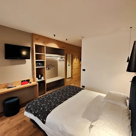 Готель Vallee Blanche