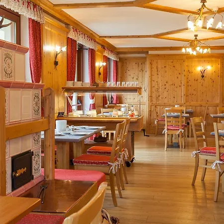 Vallee Blanche Готель 3*