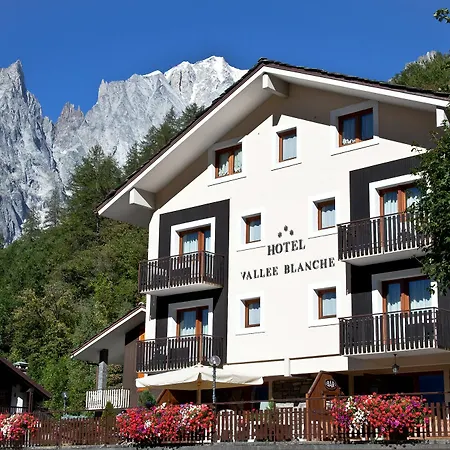 Vallee Blanche 3* Курмайор