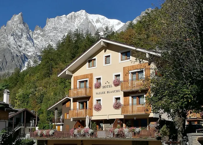 Vallee Blanche Szálloda 3*